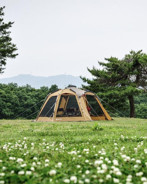 Snow Peak Mesh 4-6 person Shelter