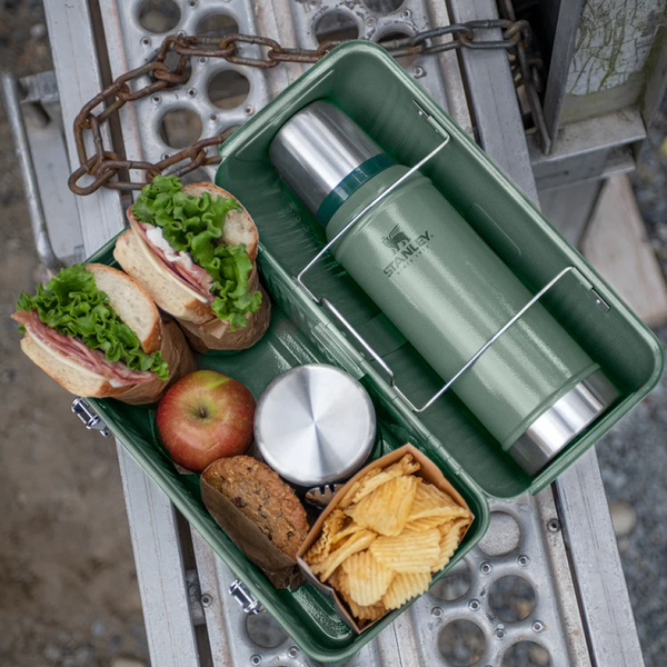 Stanley Classic Lunchbox 10QT Hammertone Green Stanley Classic Lunchbox 10QT Hammertone Green