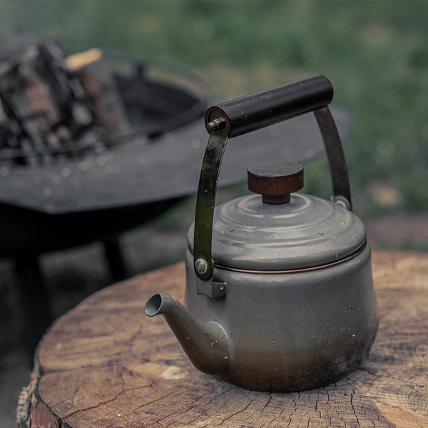 Barebones Enamel Teapot - Green