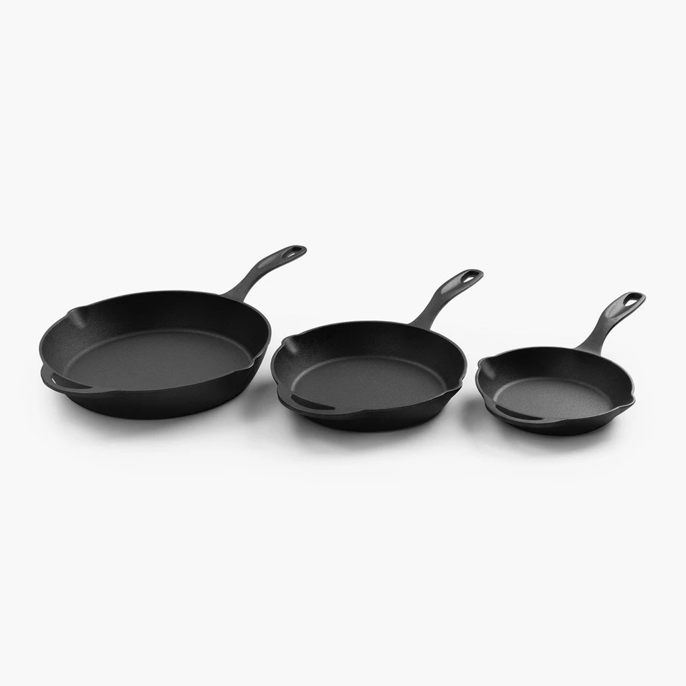 Barebones Cast Iron Skillet with Different Sizes
